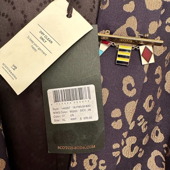 Stretch Jacquard Tailored Blazer - Picture 7 of 9